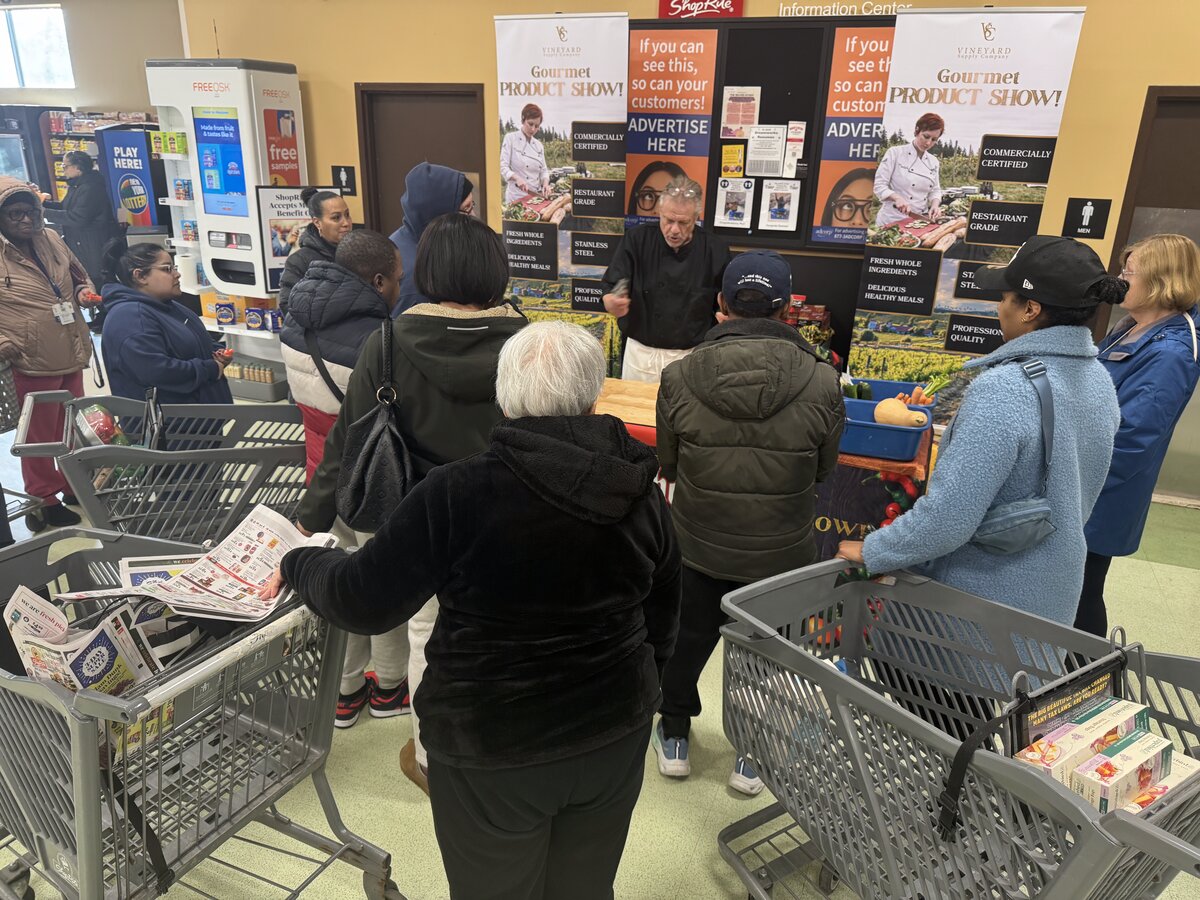 ShopRite demo with carts