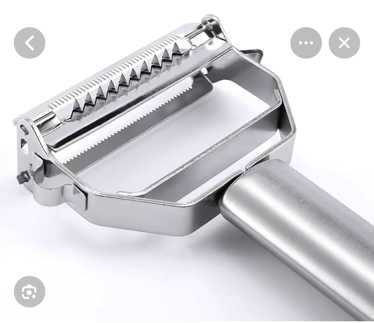 Dual blade close-up detail